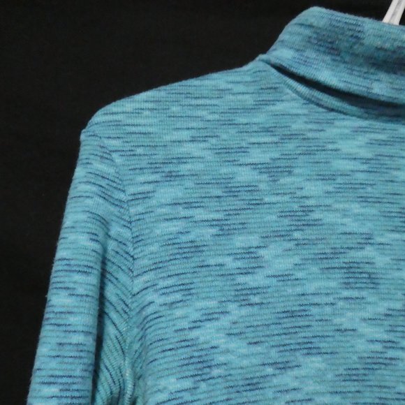 Pullover snowflake turtleneck sweater, drawstring bottom, GUC - Picture 3 of 15